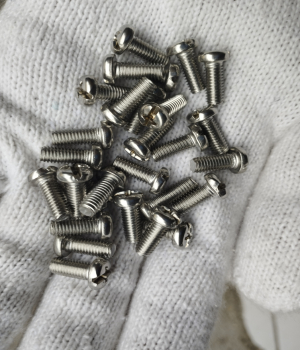 Vít ren máy inox 5 x 12 _ 5 x 12 PM mũ 8.5 inox 304